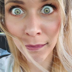 Meet your Posher, Casey